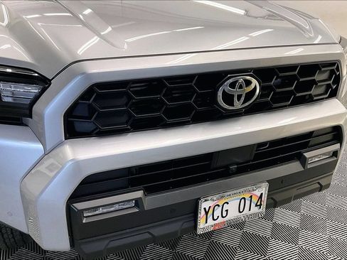 Used 2025 Toyota 4Runner 4WD image 29