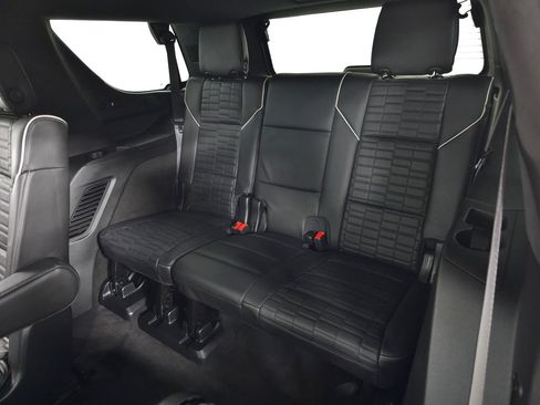 Certified 2024 Cadillac Escalade Sport Platinum w/ LPO, ONYX Package AWD/4WD image 43