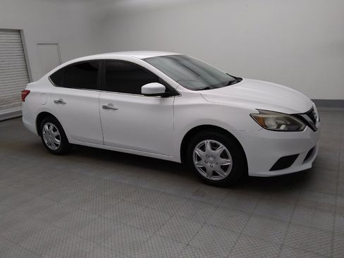 Used 2017 Nissan Sentra S FWD image 11