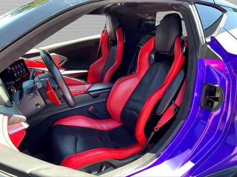 Used 2022 Chevrolet Corvette Stingray Premium Cpe w/ Z51 Performance Package RWD image 17