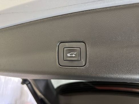 Certified 2025 Chevrolet TrailBlazer RS w/ Convenience Package AWD/4WD image 25