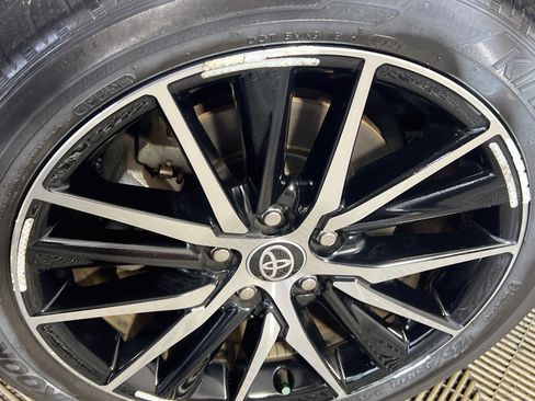 Used 2022 Toyota Camry SE w/ Audio Upgrade Package FWD image 14