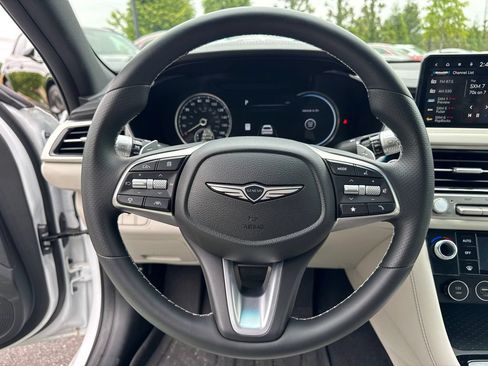 Used 2025 Genesis G70 2.5T RWD image 26