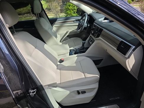 Used 2023 Volkswagen Atlas SEL image 5