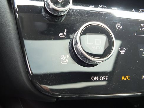Used 2026 INFINITI QX60 Luxe w/ Cargo Package FWD image 32