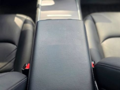 Used 2021 Tesla Model 3 Long Range AWD/4WD image 31
