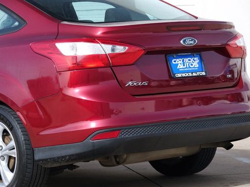 Used 2014 Ford Focus SE image 30