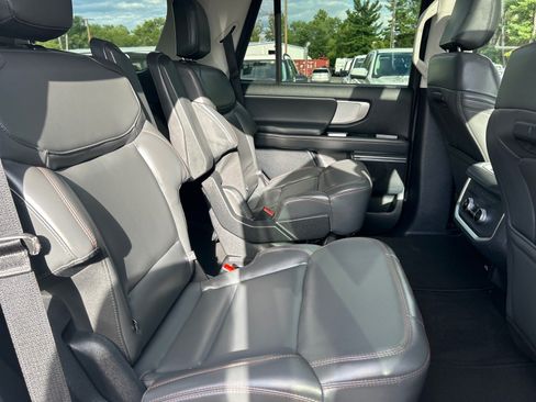Certified 2025 Ford Expedition Active AWD/4WD image 25