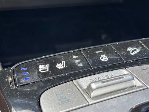 Used 2022 Hyundai Tucson Limited AWD/4WD image 18