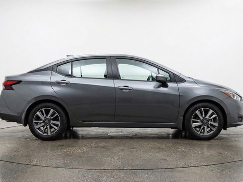 Used 2025 Nissan Versa SV FWD image 11