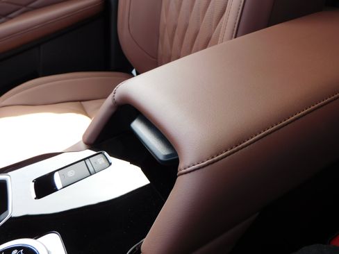 New 2025 Mitsubishi Outlander SEL image 33