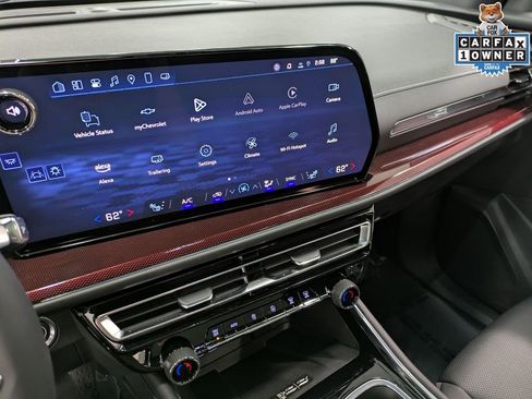 Used 2025 Chevrolet Traverse Z71 w/ Driver Confidence Package image 12