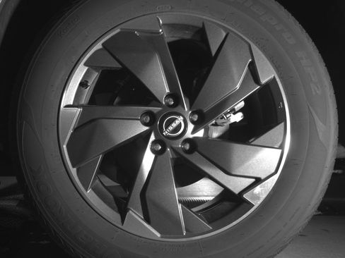 Used 2025 Nissan Rogue SV AWD/4WD image 14