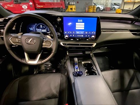 Used 2025 Lexus RX 350 w/ Convenience Package AWD/4WD image 16