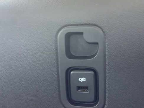 Used 2021 Chevrolet Traverse Premier AWD/4WD image 12