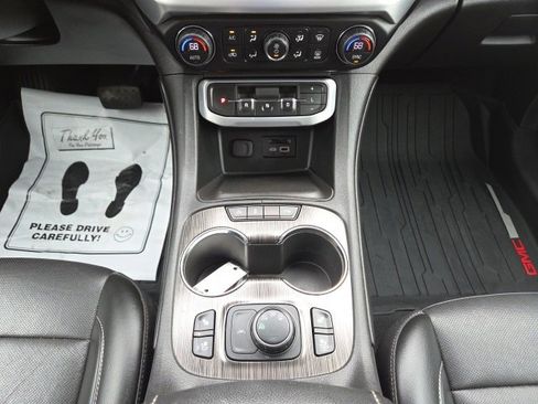 Used 2021 GMC Acadia SLT w/ Preferred Package image 29