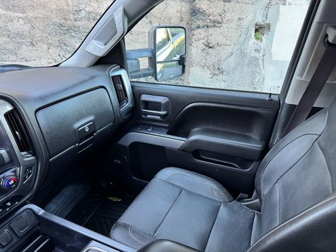 Used 2016 Chevrolet Silverado 2500 LTZ w/ Duramax Plus Package AWD/4WD image 17