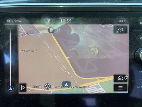 Used 2022 Volkswagen Tiguan SEL R-Line image 9