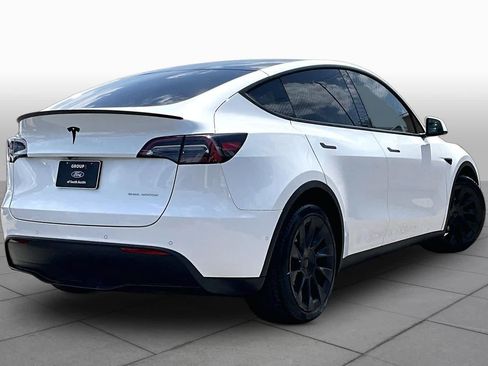 Used 2021 Tesla Model Y Long Range AWD/4WD image 11