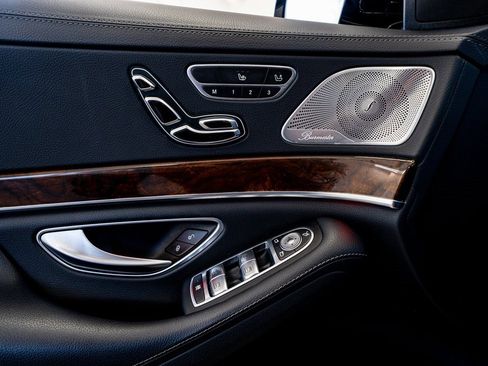 Used 2015 Mercedes-Benz S 550 Sedan image 22
