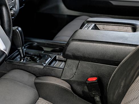 Used 2015 Toyota Tundra SR5 w/ SR5 Upgrade Package image 27