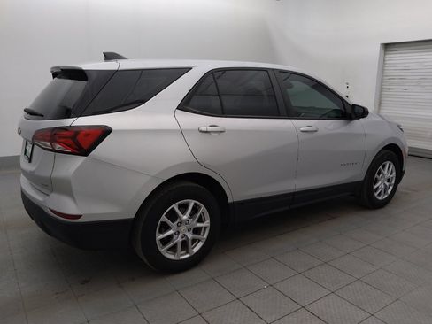 Used 2022 Chevrolet Equinox LS AWD/4WD image 10