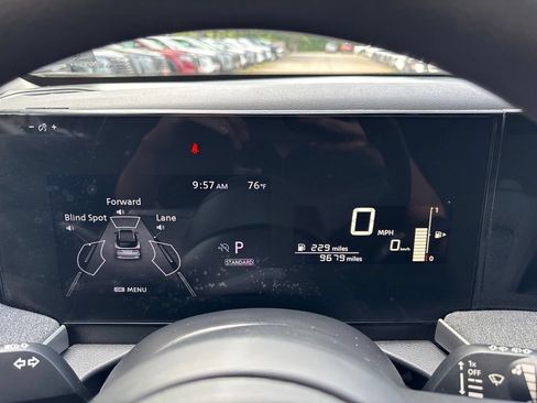 Used 2025 Nissan Kicks SV w/ Charging Package FWD image 11