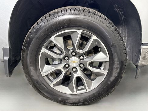 Used 2025 Chevrolet Silverado 1500 LT w/ All Star Edition Plus AWD/4WD image 32