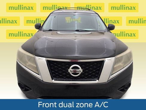 Used 2014 Nissan Pathfinder SV image 14