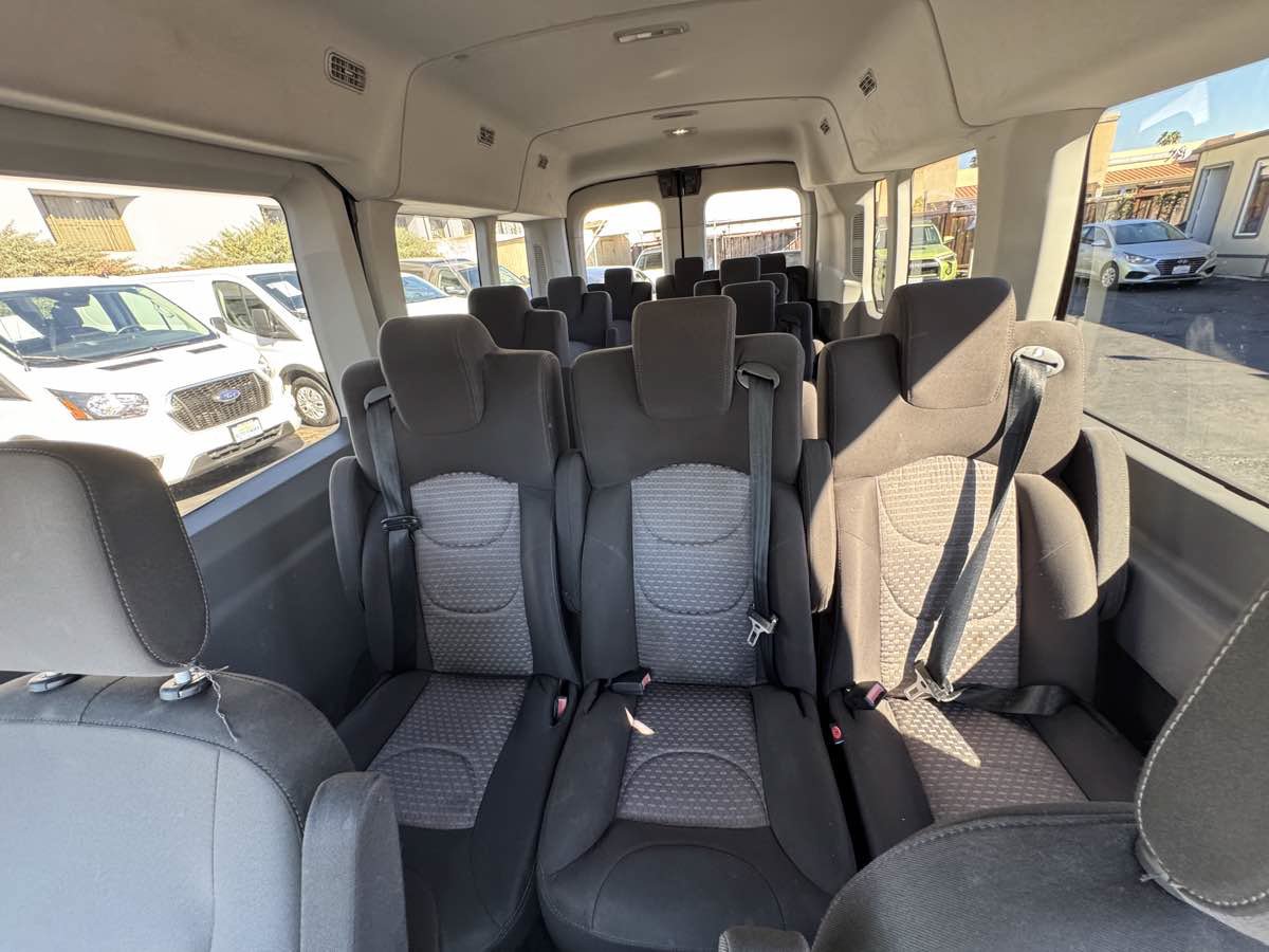 Used 2024 Ford Transit 350 XLT RWD image 29