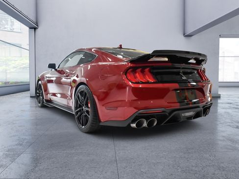 Used 2020 Ford Mustang Shelby GT500 w/ Technology Package RWD image 3