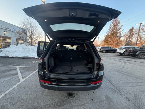 Certified 2023 Jeep Grand Cherokee Altitude image 14