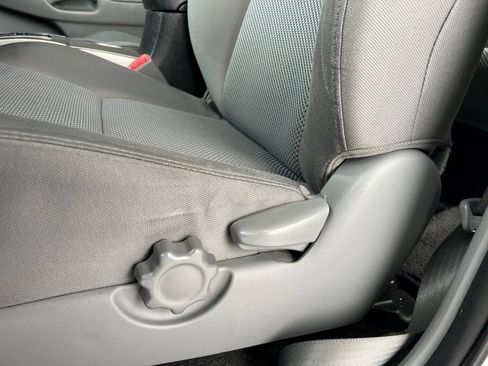 Used 2012 Toyota Tacoma PreRunner image 24