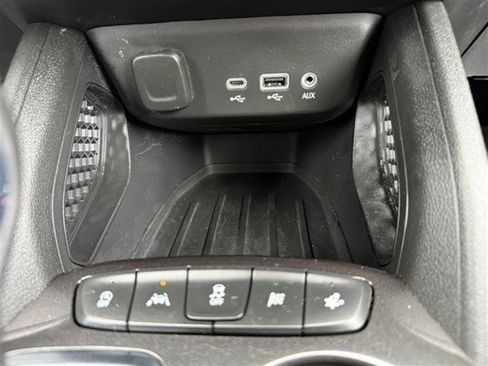 Certified 2023 Chevrolet TrailBlazer RS w/ Convenience Package image 18