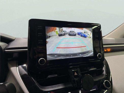 Used 2022 Toyota Corolla LE FWD image 27