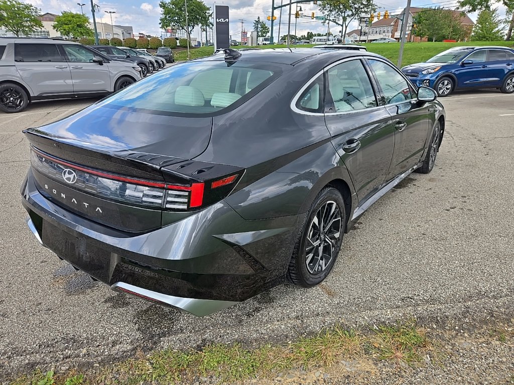 Used 2024 Hyundai Sonata SEL FWD image 3