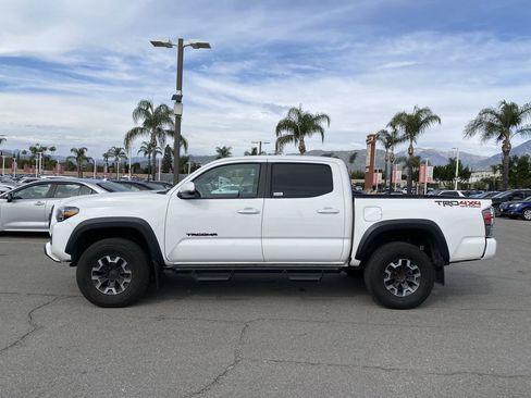 Certified 2021 Toyota Tacoma TRD Off-Road w/ Technology Package image 2