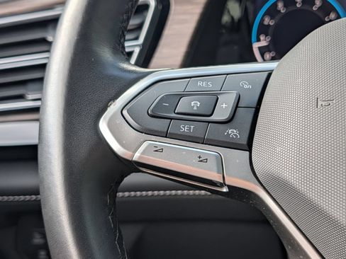 Used 2025 Volkswagen Atlas SEL Premium R-Line AWD/4WD image 29