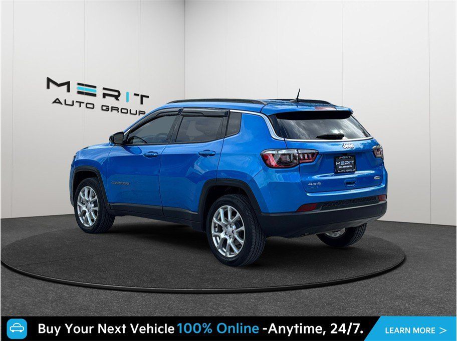 Used 2024 Jeep Compass Latitude AWD/4WD image 7
