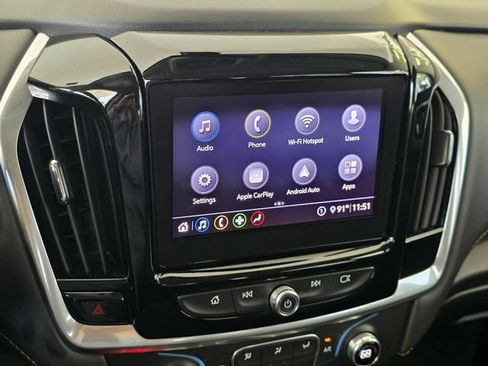 Used 2020 Chevrolet Traverse LT AWD/4WD image 17