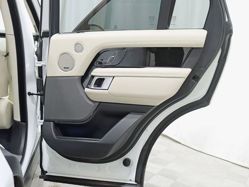 Used 2019 Land Rover Range Rover Supercharged image 37