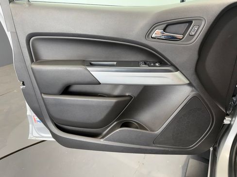 Used 2018 Chevrolet Colorado LT AWD/4WD image 43