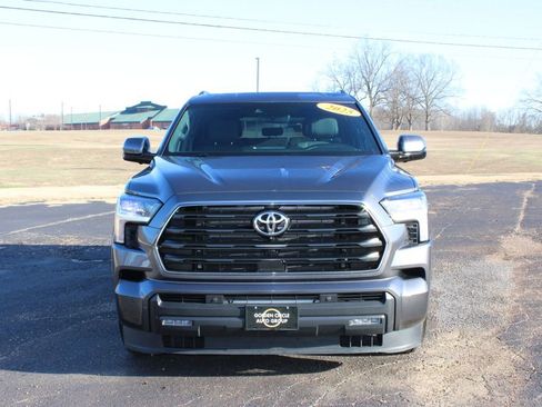 Used 2025 Toyota Sequoia SR5 image 3