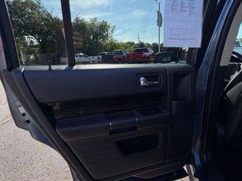 Used 2018 Ford Flex SEL w/ Equipment Group 202A FWD image 11