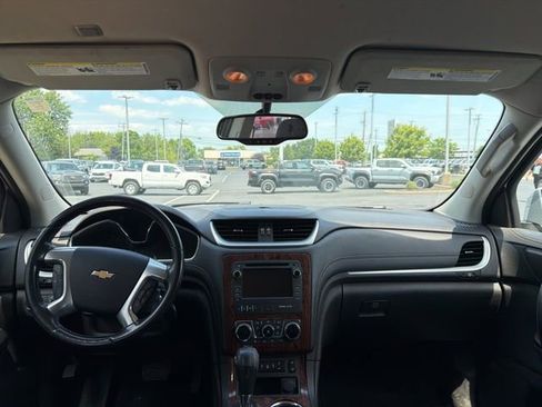 Used 2014 Chevrolet Traverse LT w/ LPO, 'HIT The Road' Package AWD/4WD image 12