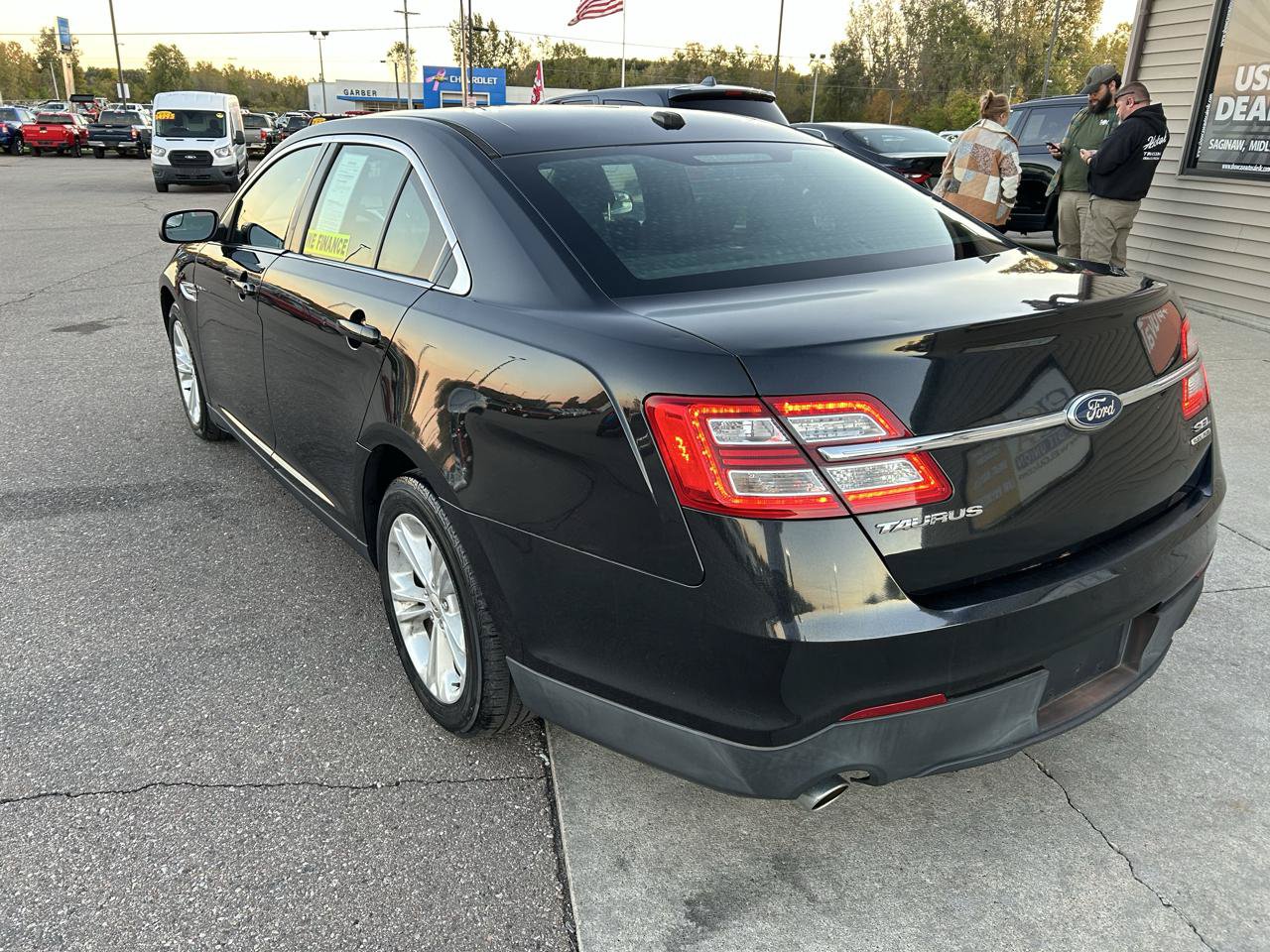 Used 2013 Ford Taurus SEL FWD image 7