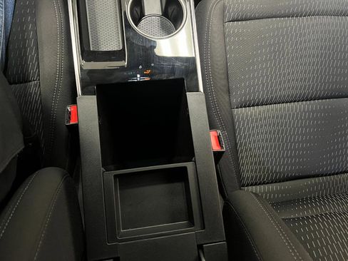 Used 2025 Chevrolet Equinox LT image 54