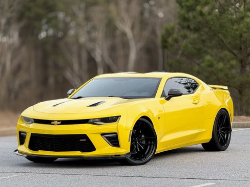 Used 2018 Chevrolet Camaro SS image 7