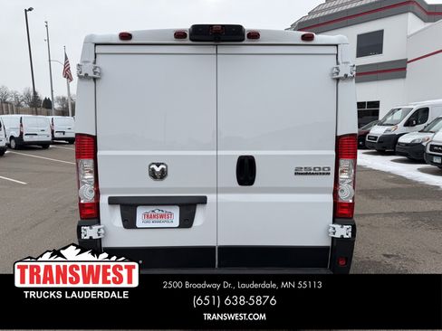 Used 2024 RAM ProMaster 2500 w/ Convenience Group image 14