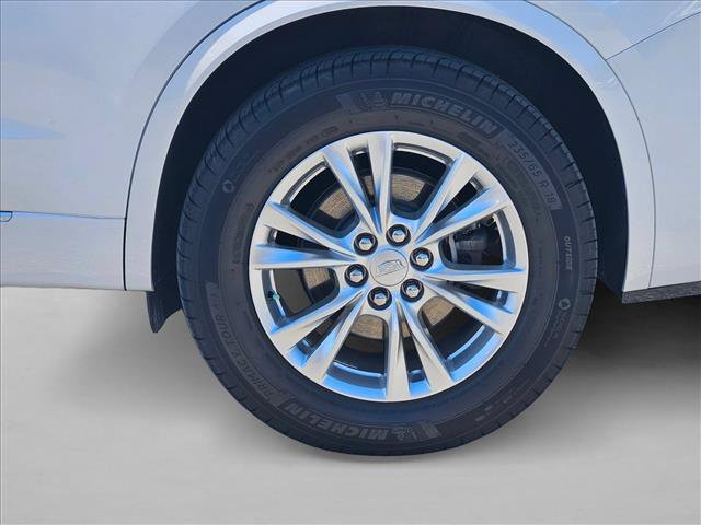 Used 2025 Cadillac XT6 Luxury FWD image 7